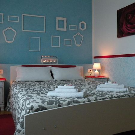 Hostel Josef Palermo Buitenkant foto