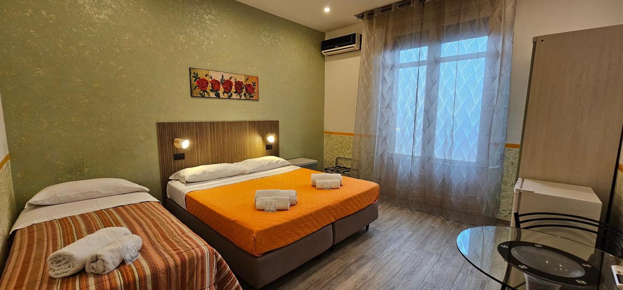 Hostel Josef Palermo Buitenkant foto