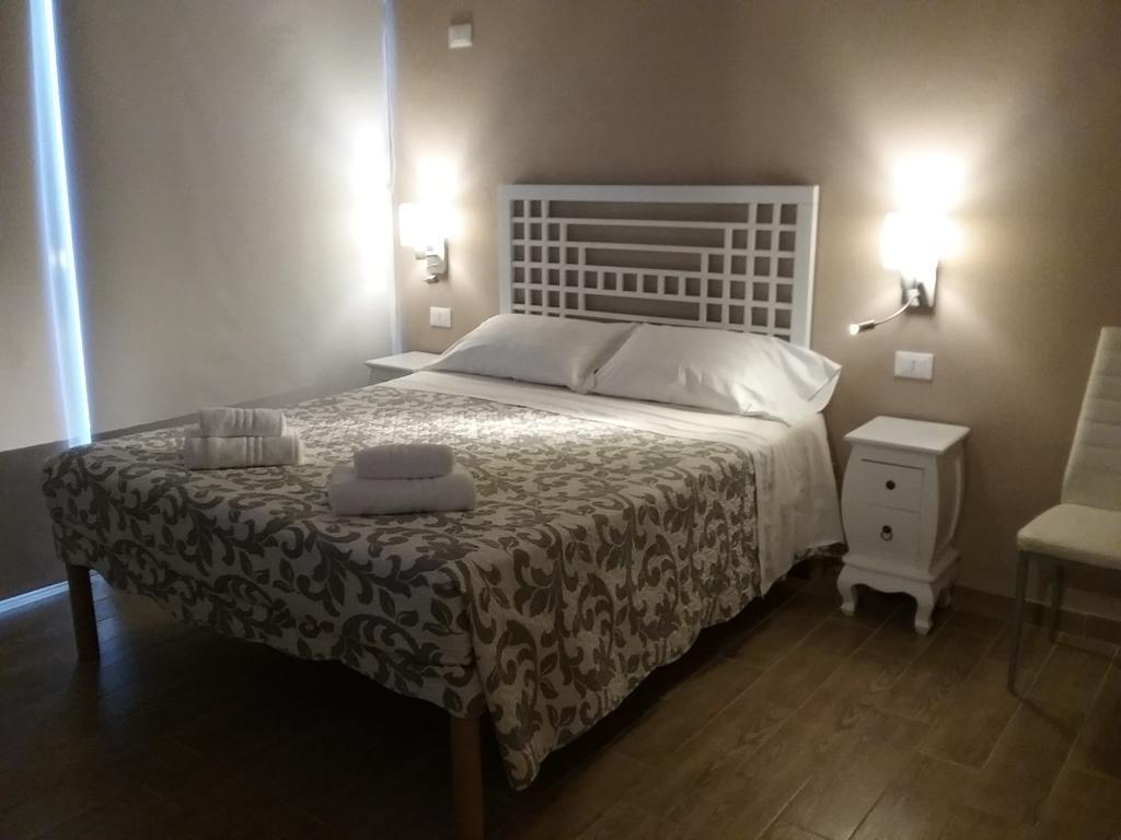 Hostel Josef Palermo Buitenkant foto